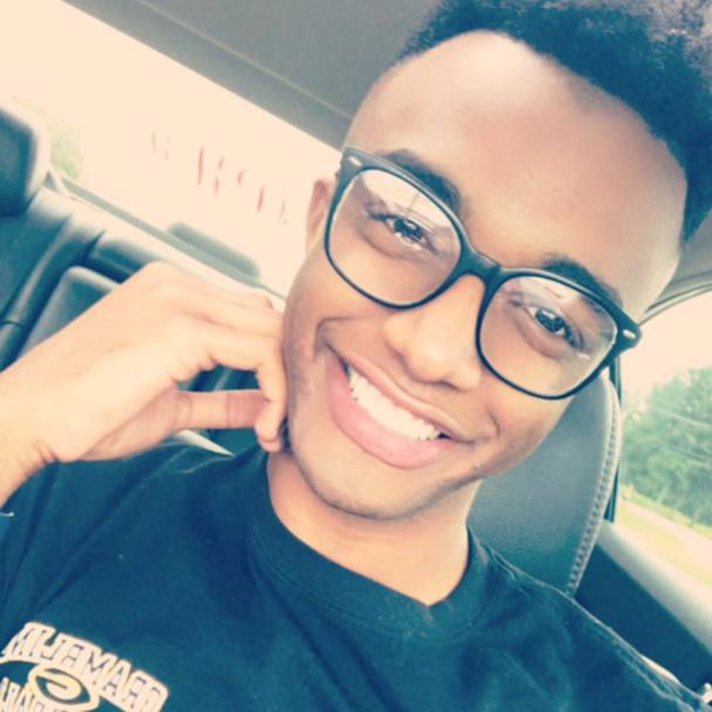 Meet your Posher, Stavious